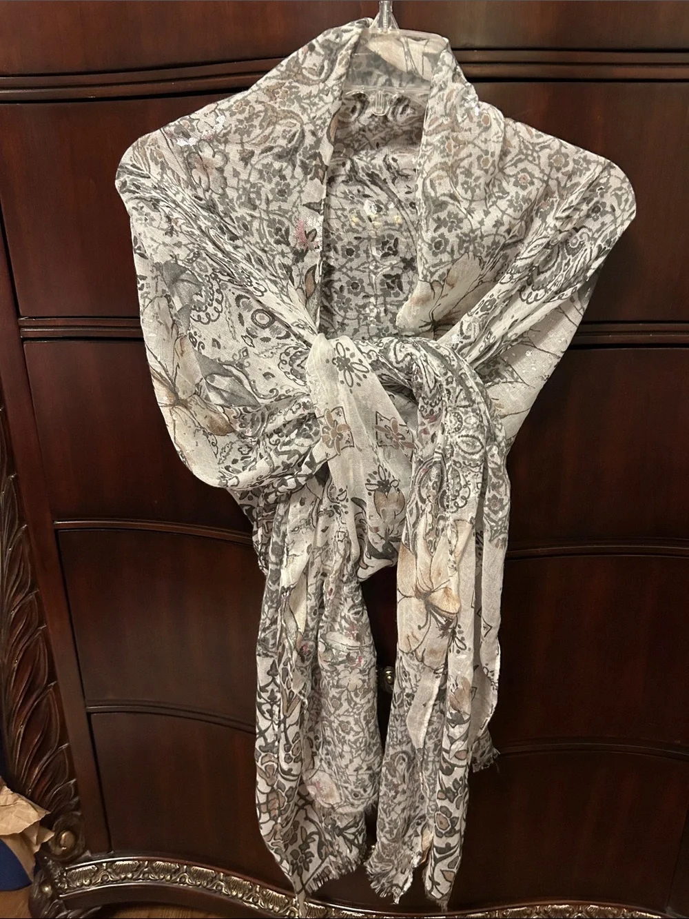 Collection XIIX Gray and Cream Floral Paisley Scarf